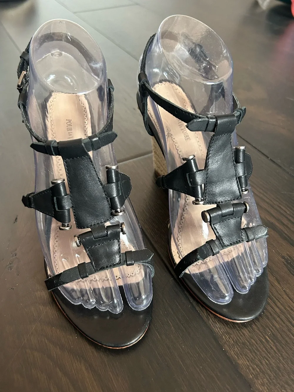 Pour La Victoire Betsy Black Leather Espadrille Wedge Sandals Size 6